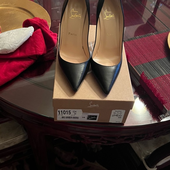 Christian LouBoutin Paris - Picture 6 of 6